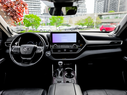 used 2023 Toyota Highlander car, priced at $56,995