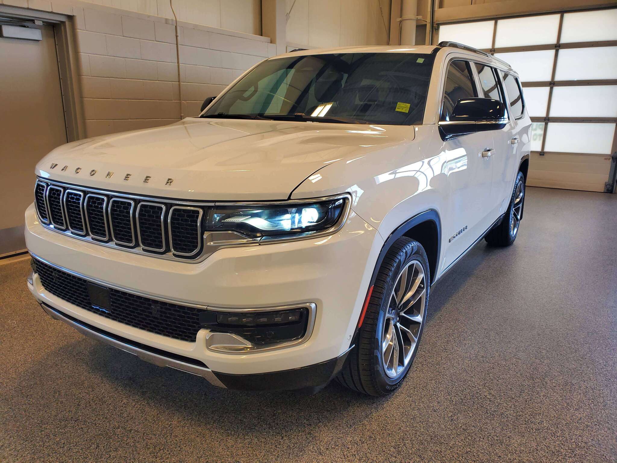 2023 Jeep Wagoneer