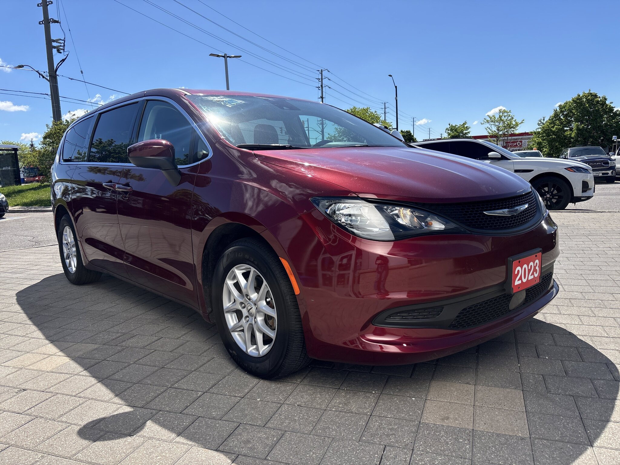 2023 Chrysler Grand Caravan SXT 2WD Van