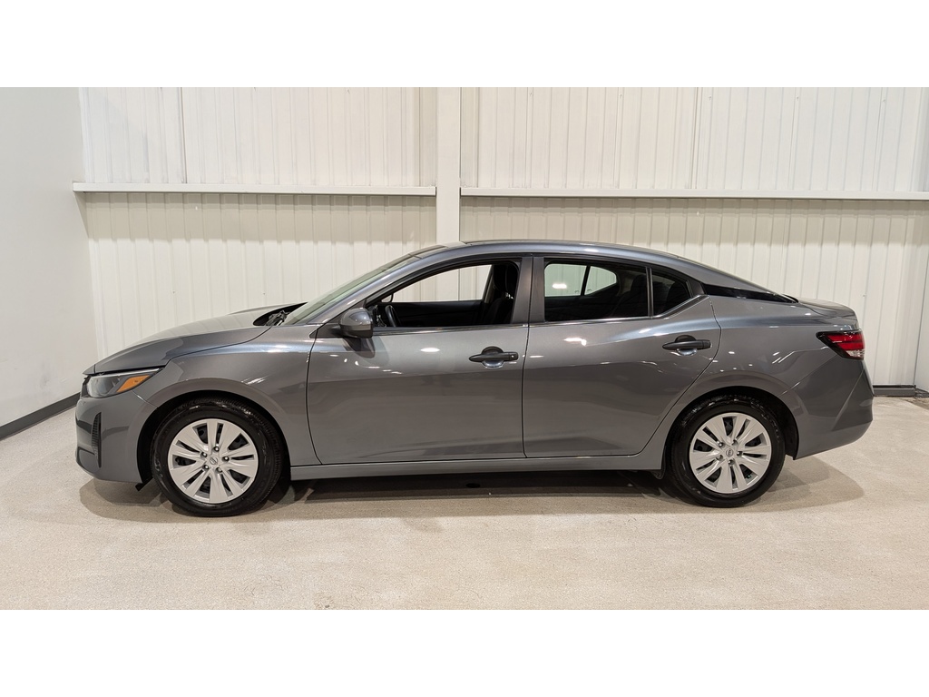 Nissan Sentra 2024