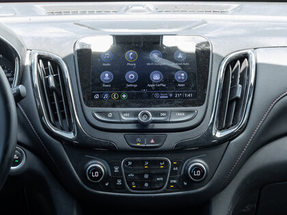 used 2023 Chevrolet Equinox car, priced at $23,995