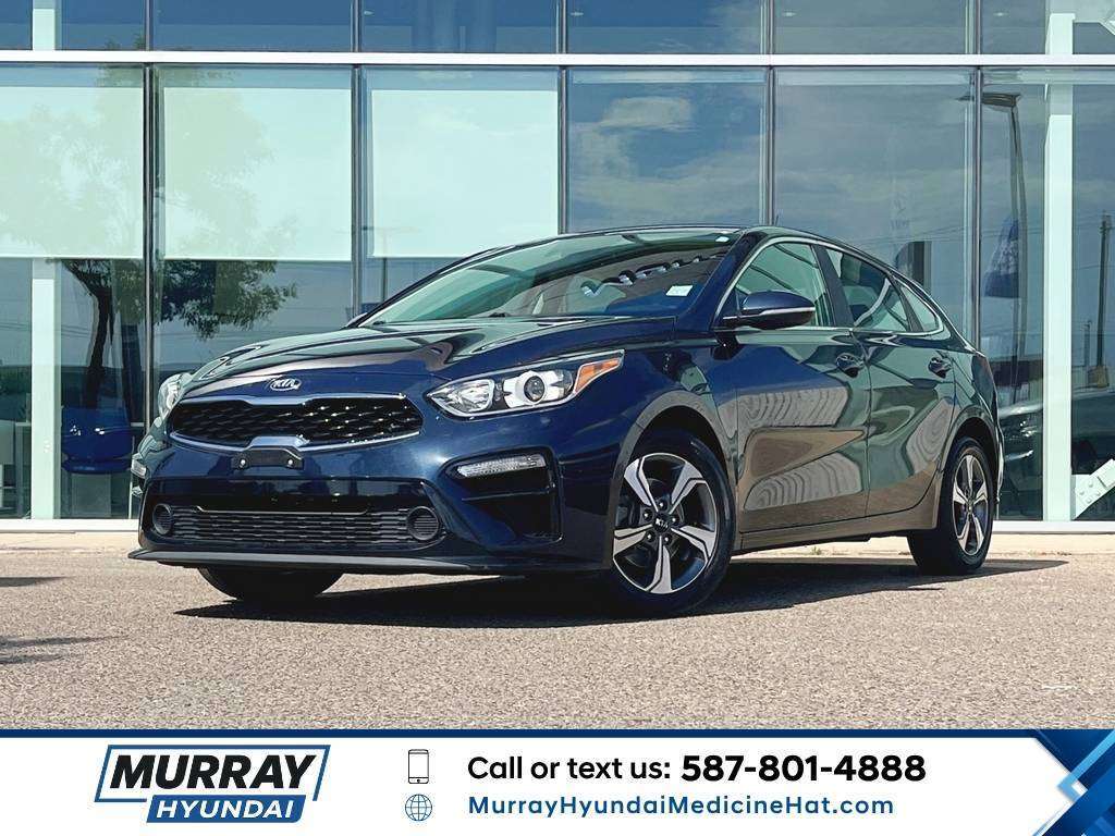 Aurora Black 2020 Kia Forte5 EX FWD Hatchback Continuously Variable Transmission