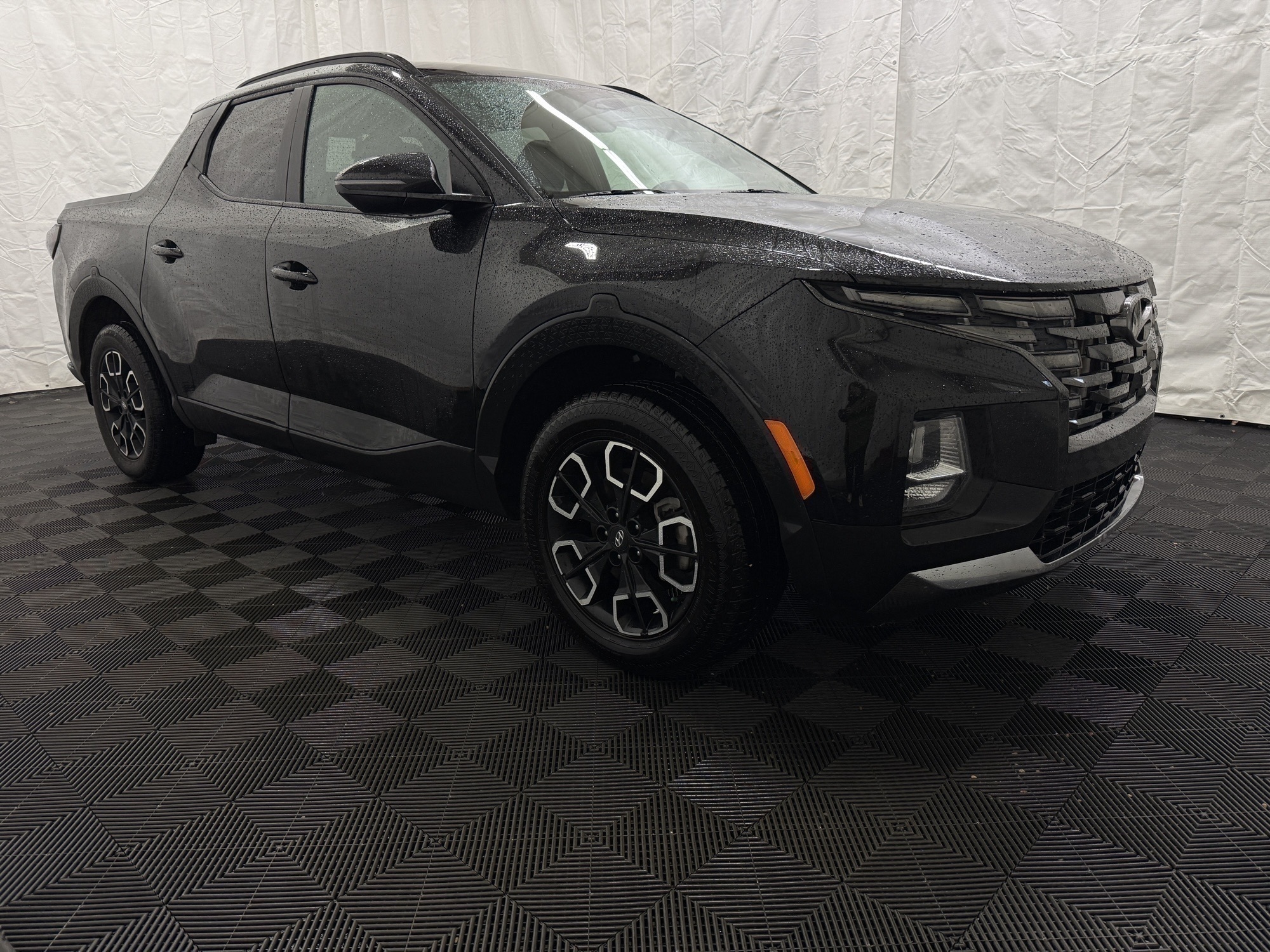 Black 2024 Hyundai Santa Cruz Preferred Crew Cab AWD Pickup Truck 8-Speed Automatic