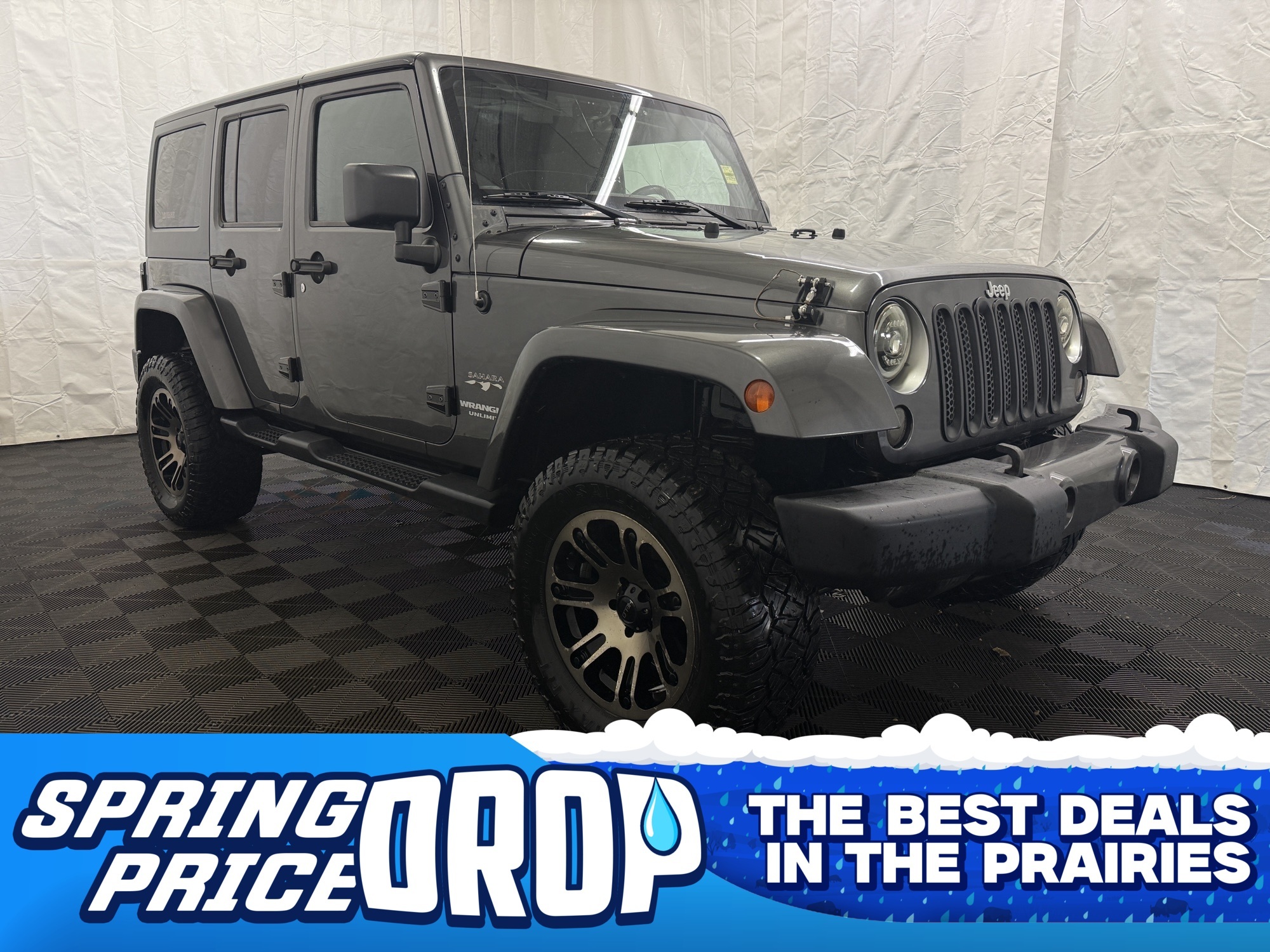Gray 2017 Jeep Wrangler Unlimited Sahara 4WD SUV / Crossover Four-Wheel Drive 5-Speed Automatic