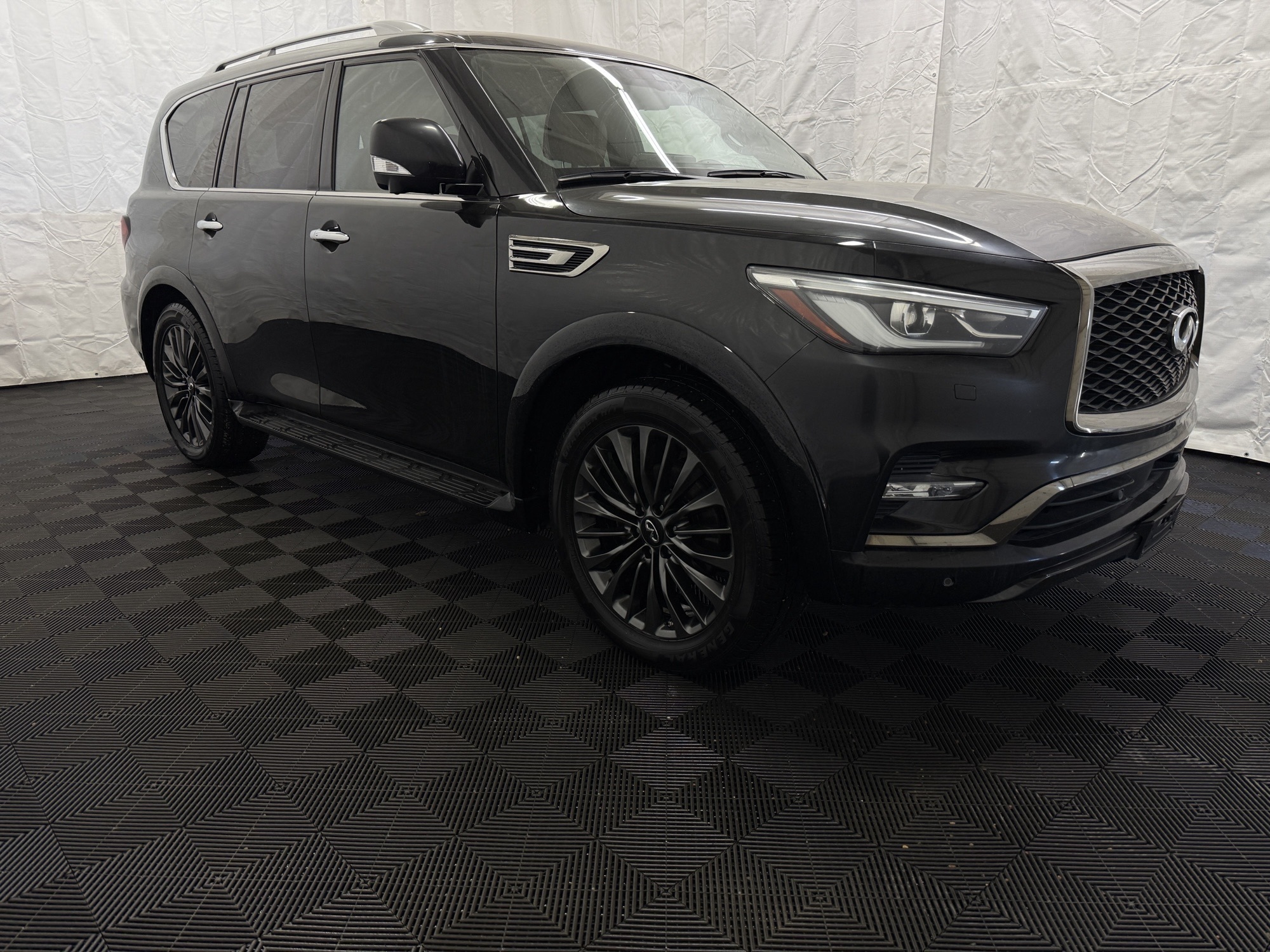 Black 2024 INFINITI QX80 ProACTIVE AWD SUV / Crossover 7-Speed Automatic