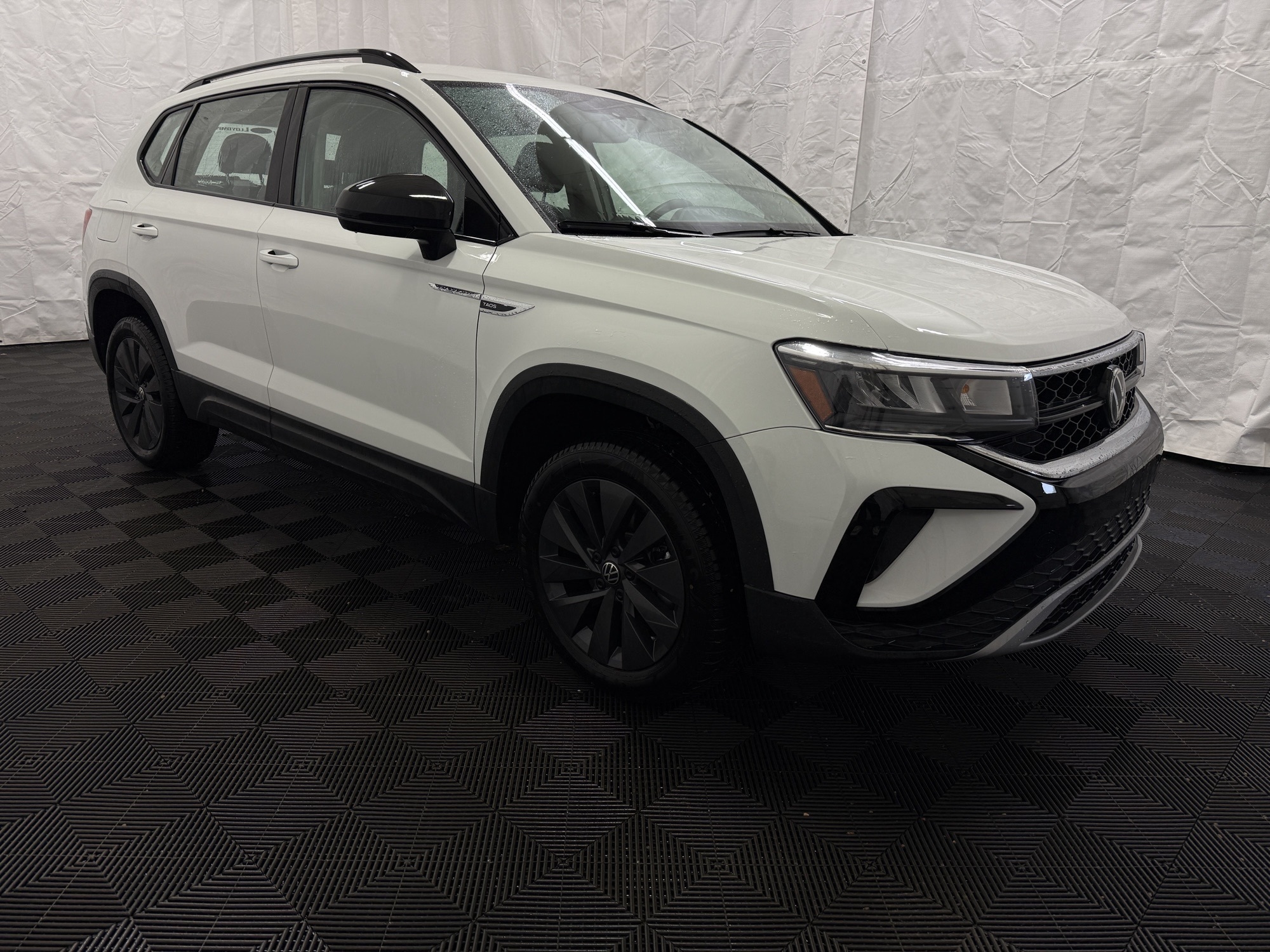 2024 Volkswagen Taos Trendline FWD