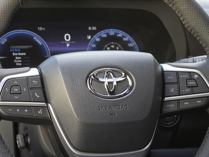 used 2025 Toyota Sienna car, priced at $74,995