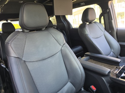 used 2025 Toyota Sienna car, priced at $74,995