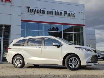 used 2025 Toyota Sienna car, priced at $74,995