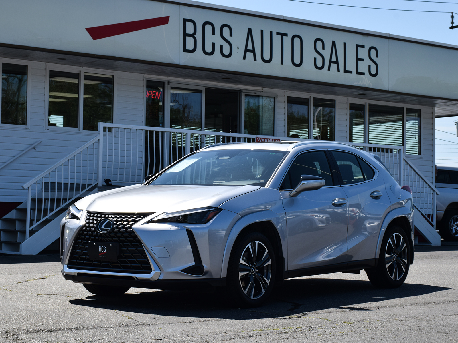 2025 Lexus UX