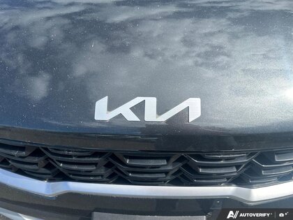 used 2025 Kia Sorento Plug-In Hybrid car, priced at $48,888