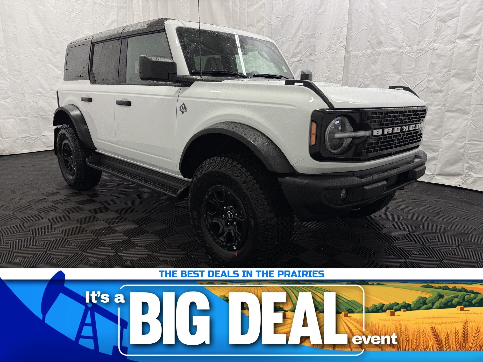 White 2026 Ford Bronco Outer Banks 4-Door 4WD SUV / Crossover Four-Wheel Drive Automatic