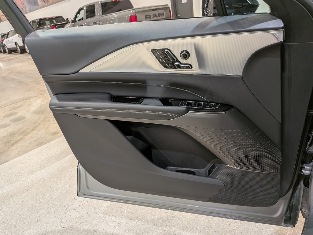 Cadillac LYRIQ 2024