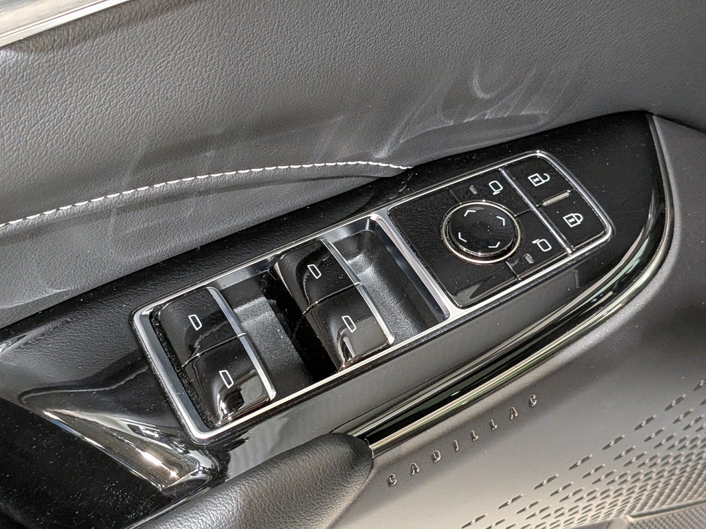 Cadillac LYRIQ 2024