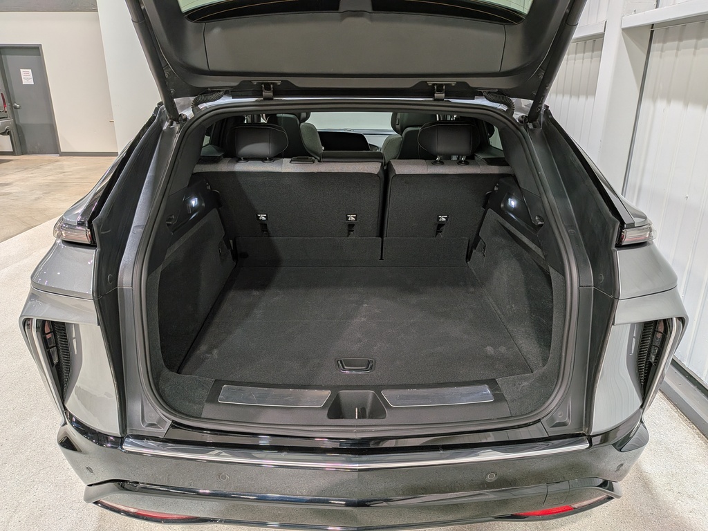 Cadillac LYRIQ 2024