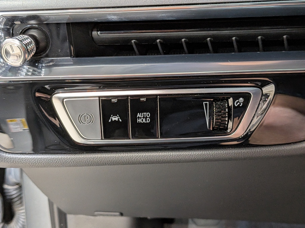 Cadillac LYRIQ 2024