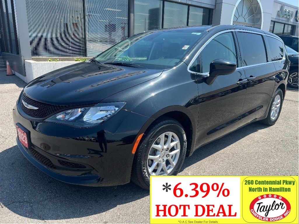 Black 2023 Chrysler Grand Caravan SXT FWD Minivan 9-Speed Automatic