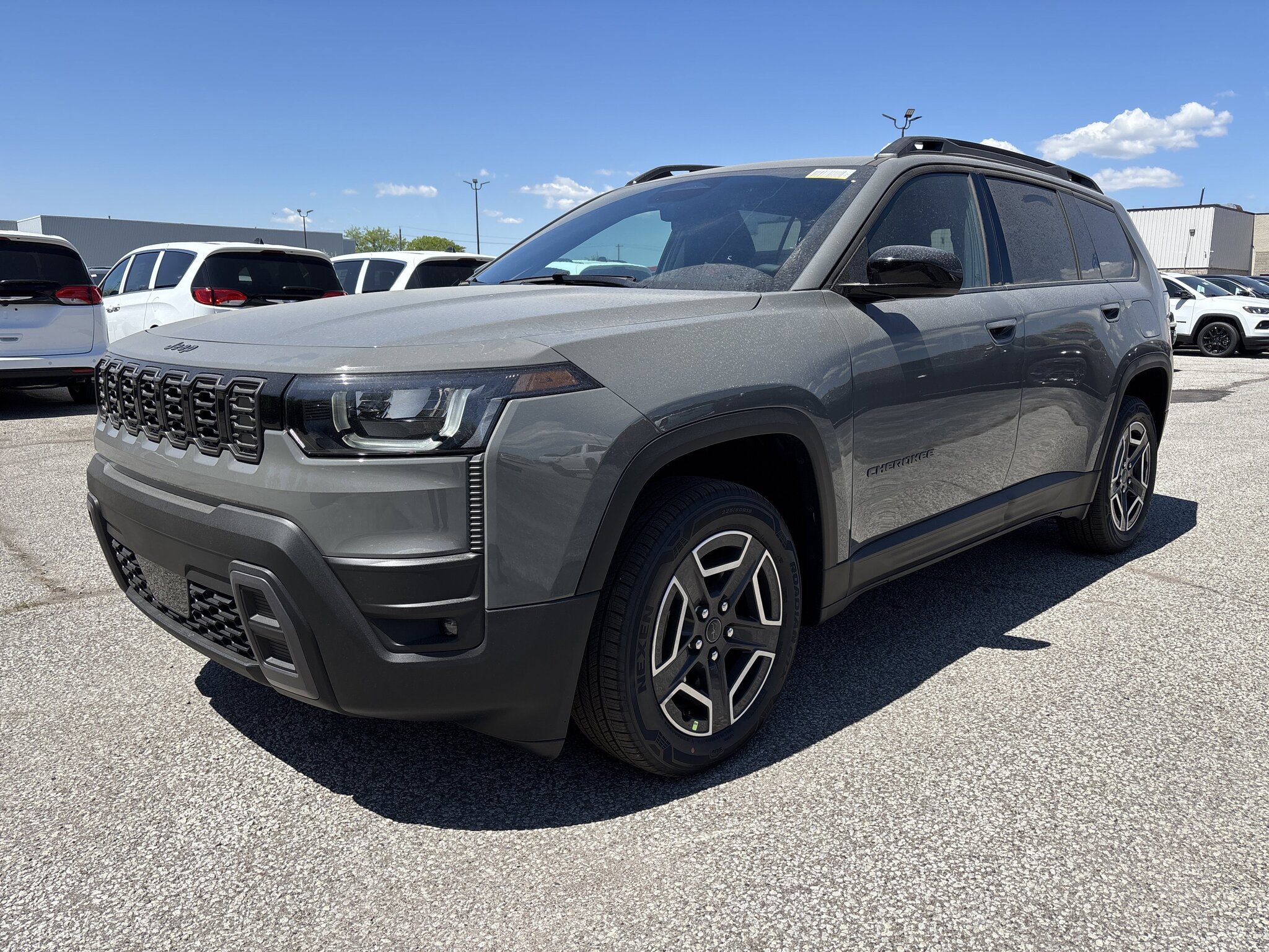 2026 Jeep Cherokee Hybrid Laredo 4x4 SUV