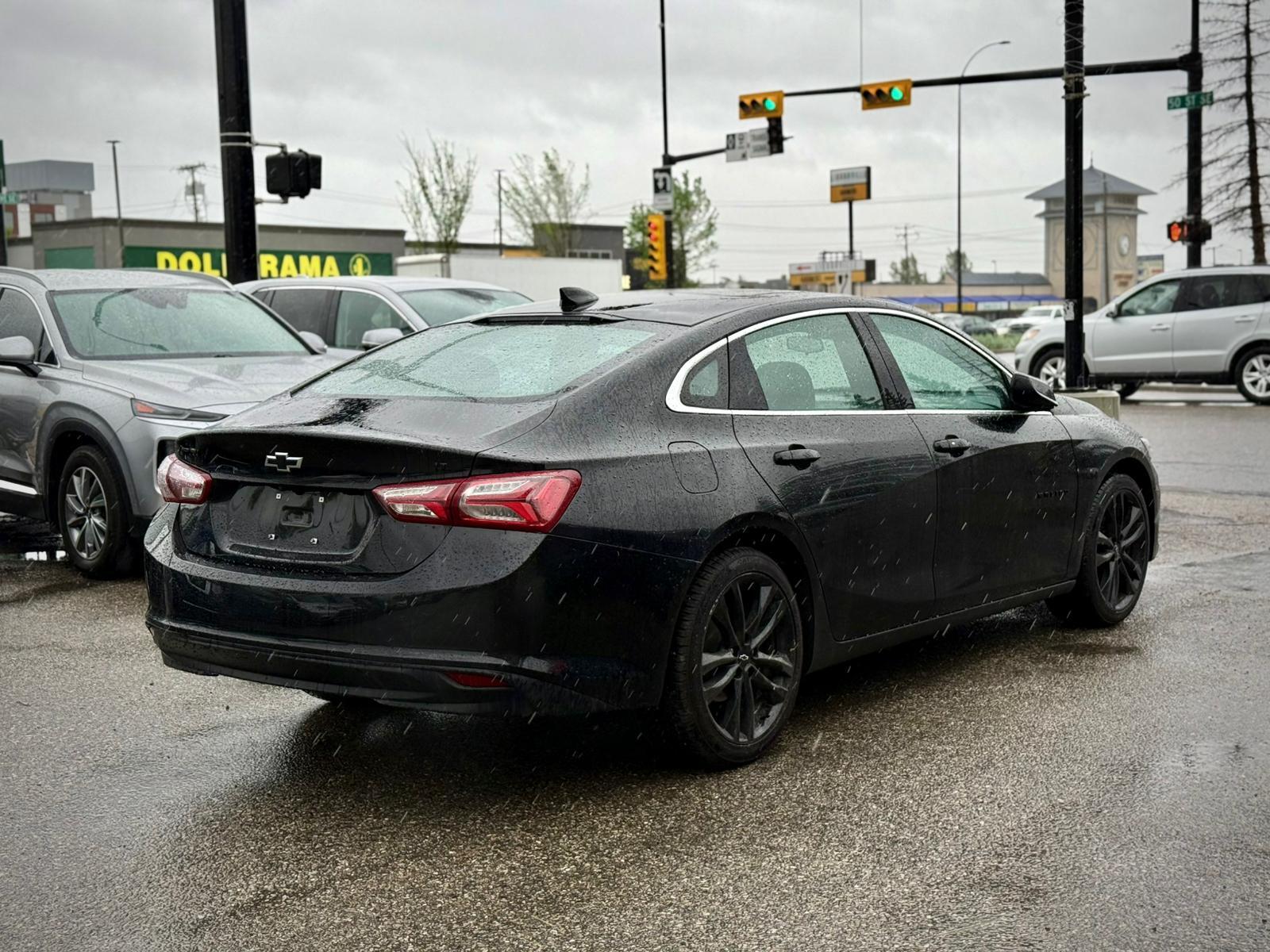 2023 Chevrolet Malibu — view 4