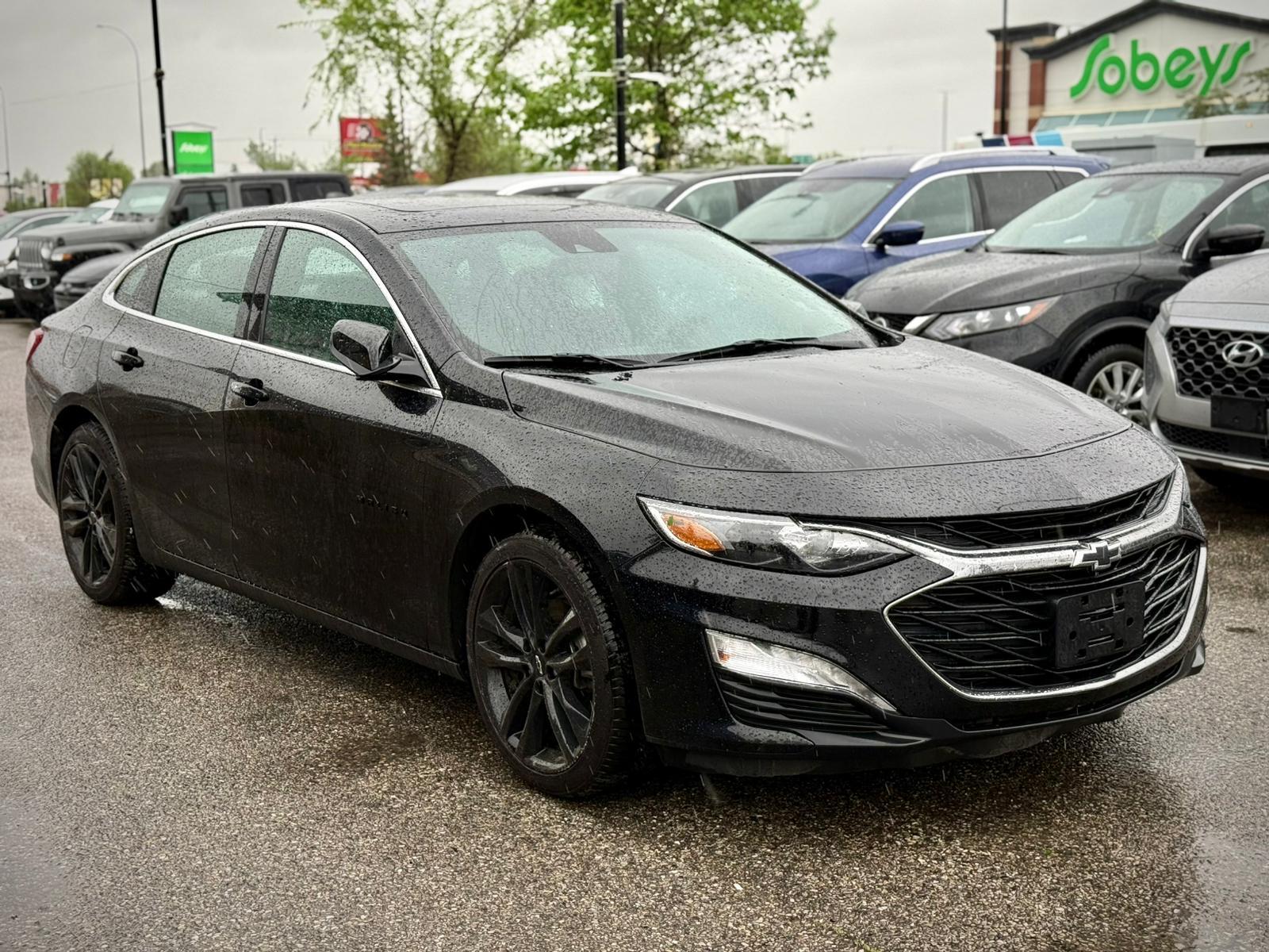 2023 Chevrolet Malibu — view 3