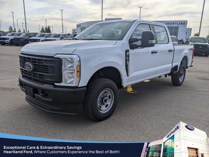 White 2026 Ford F-250 Super Duty XL Crew Cab 4WD Pickup Truck Four-Wheel Drive Automatic