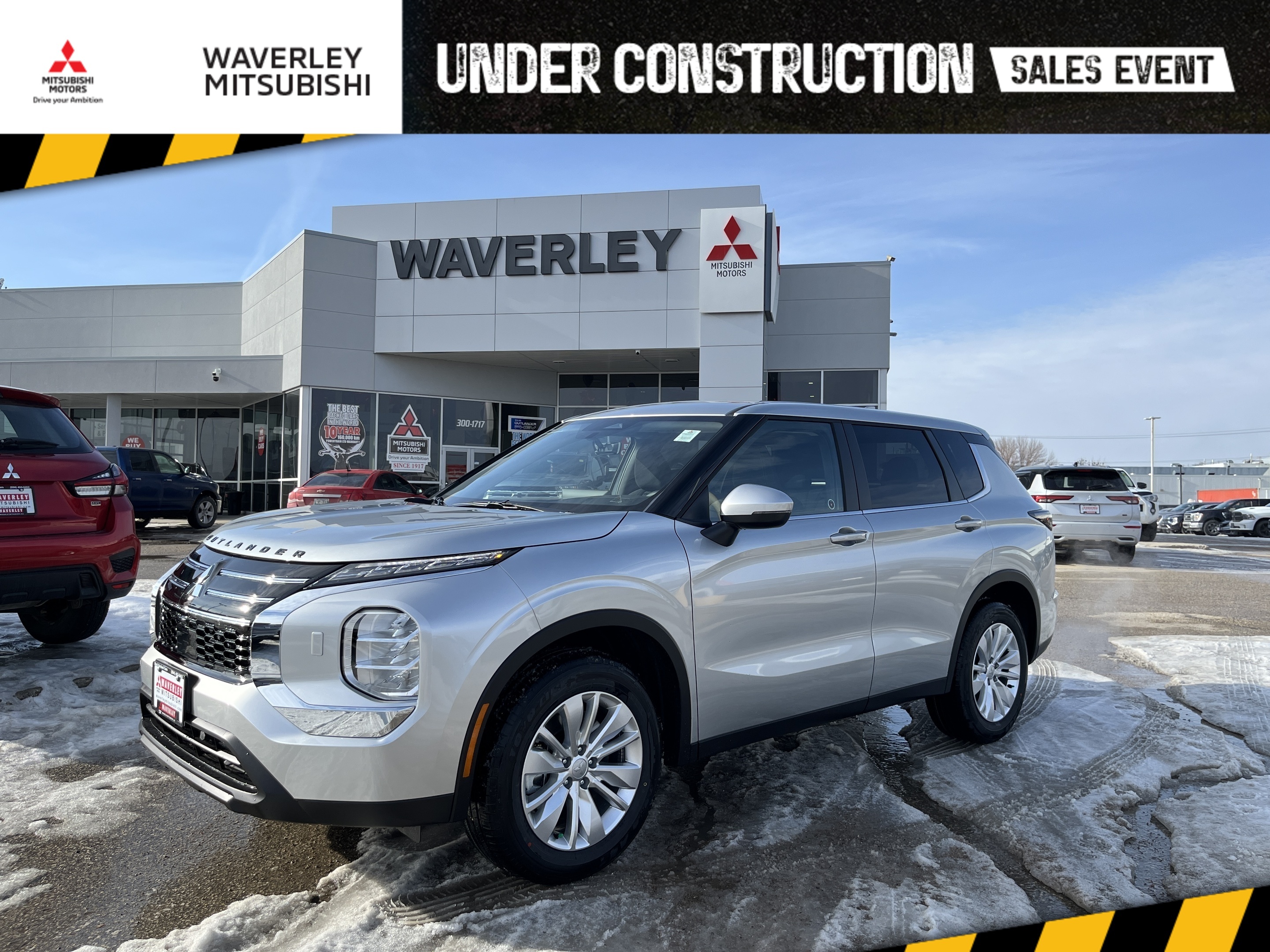 Silver 2026 Mitsubishi Outlander ES FWD SUV / Crossover Front-Wheel Drive Continuously Variable Transmission