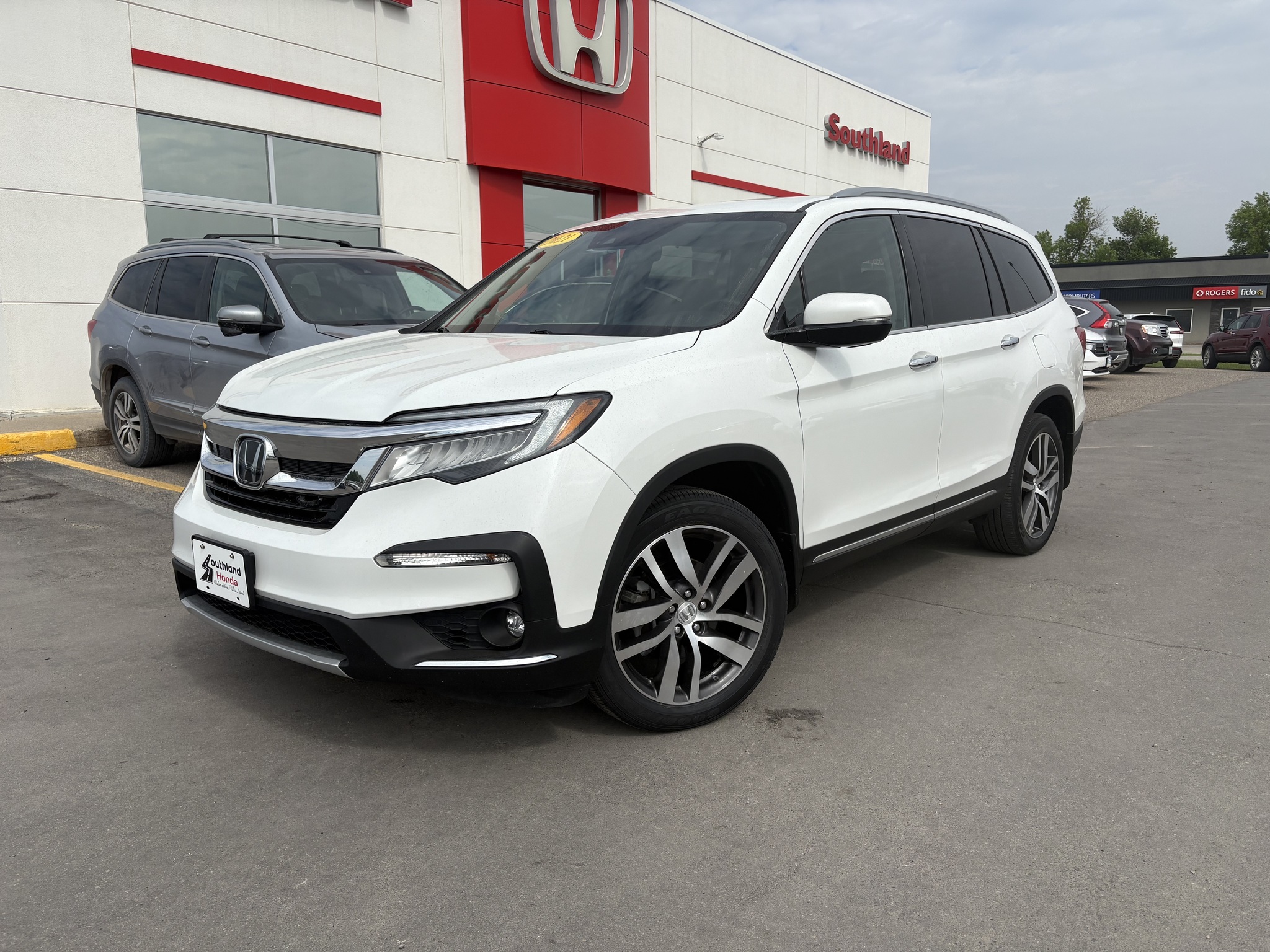 2021 Honda Pilot Touring 7  Passenger