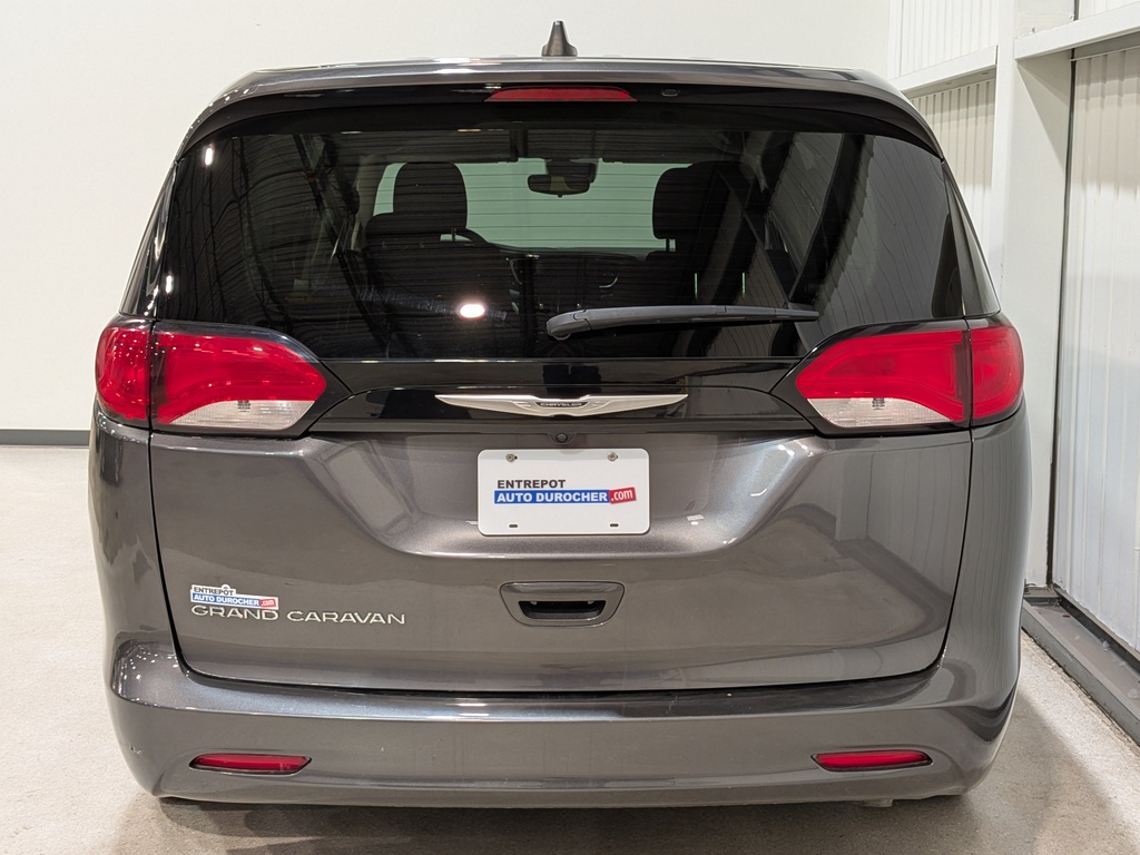 Chrysler Grand Caravan 2023