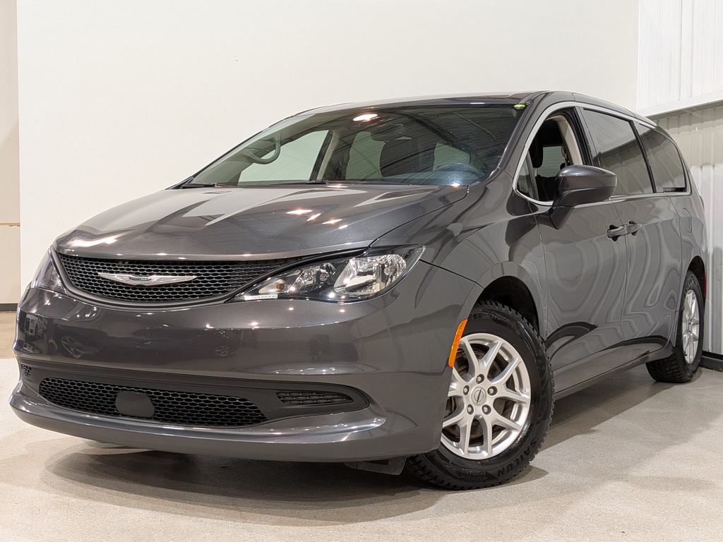 Chrysler Grand Caravan 2023