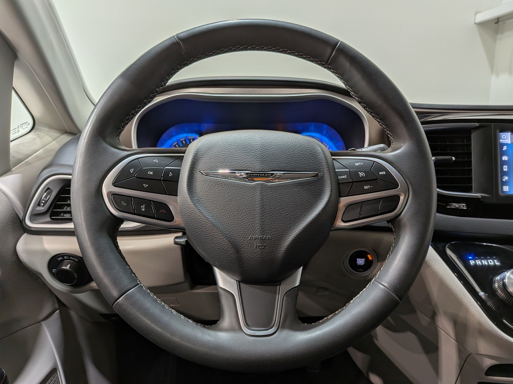 Chrysler Grand Caravan 2023