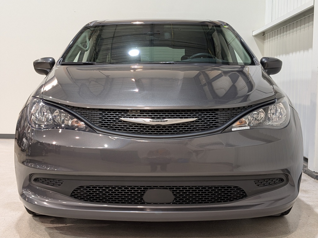 Chrysler Grand Caravan 2023