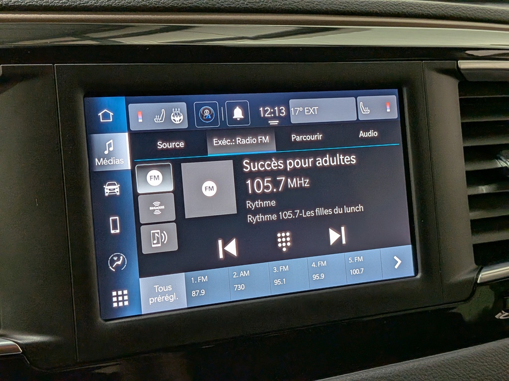 Chrysler Grand Caravan 2023
