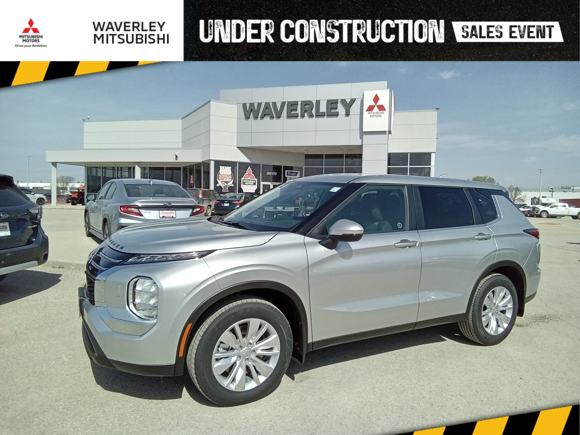 Silver 2026 Mitsubishi Outlander ES FWD SUV / Crossover Front-Wheel Drive Continuously Variable Transmission