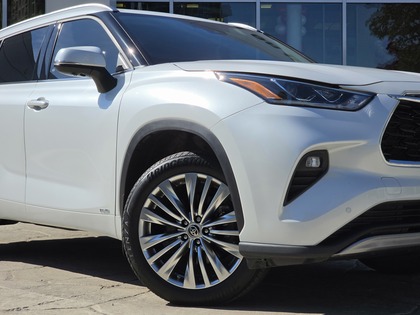 used 2024 Toyota Highlander car, priced at $58,495