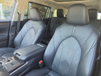 used 2024 Toyota Highlander car, priced at $58,495