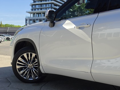 used 2024 Toyota Highlander car, priced at $58,495
