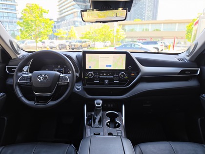 used 2024 Toyota Highlander car, priced at $58,495