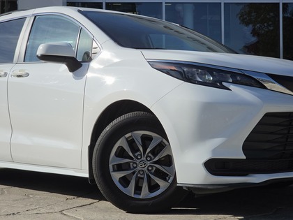 used 2024 Toyota Sienna car, priced at $53,995