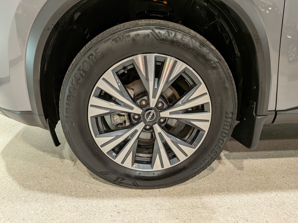 Nissan Rogue 2023