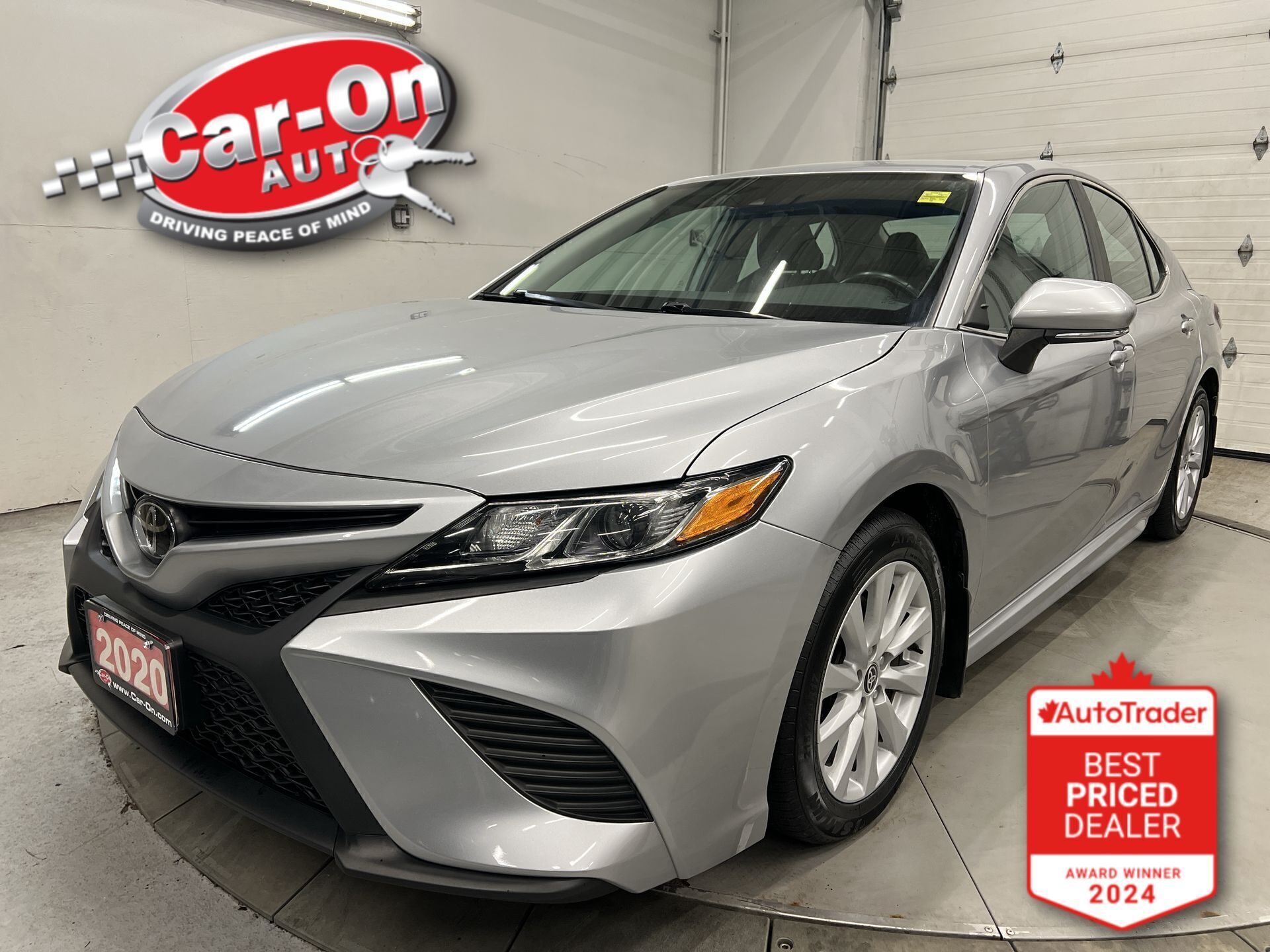 Silver 2020 Toyota Camry SE FWD Sedan Front-Wheel Drive Automatic
