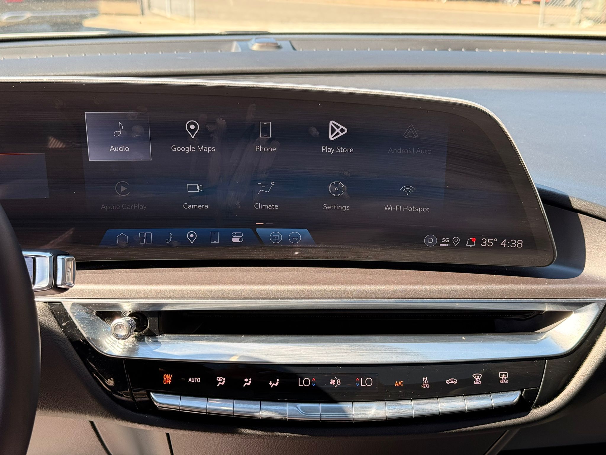 2024 Cadillac LYRIQ — view 11