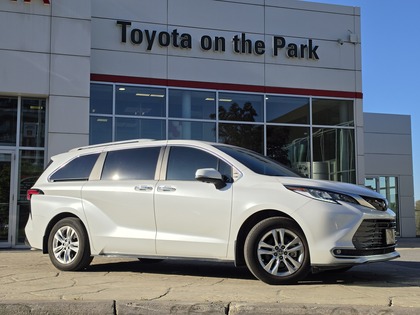 used 2025 Toyota Sienna car, priced at $72,995