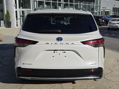 used 2025 Toyota Sienna car, priced at $72,995