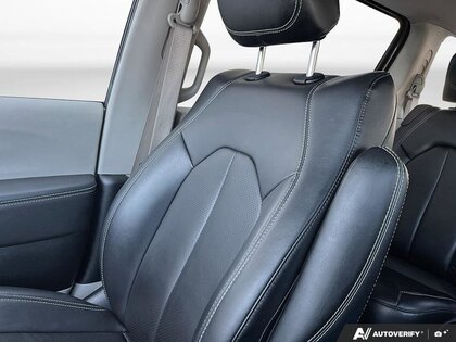 used 2023 Chrysler Pacifica car, priced at $28,999