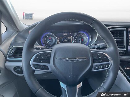 used 2023 Chrysler Pacifica car, priced at $28,999
