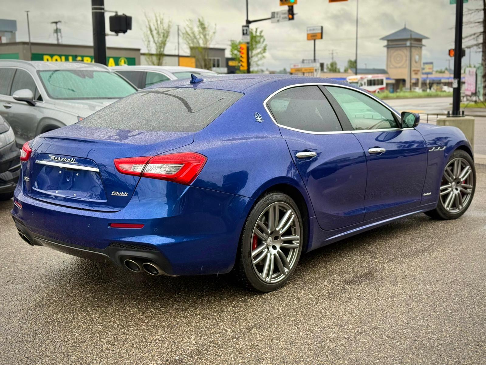 2018 Maserati Ghibli — view 4