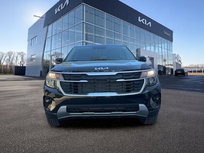 used 2024 Kia Seltos car, priced at $23,999