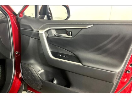 used 2019 Toyota RAV4 car, priced at $32,998