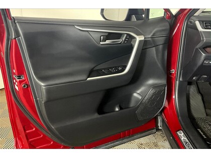 used 2019 Toyota RAV4 car, priced at $32,998