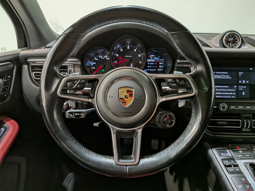 Porsche Macan 2021